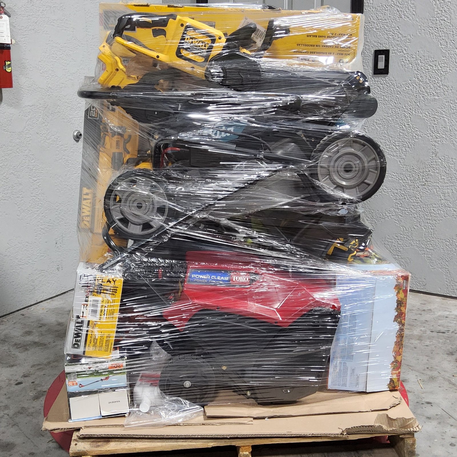 Mixed Outdoor Tool Pallet - Image 4